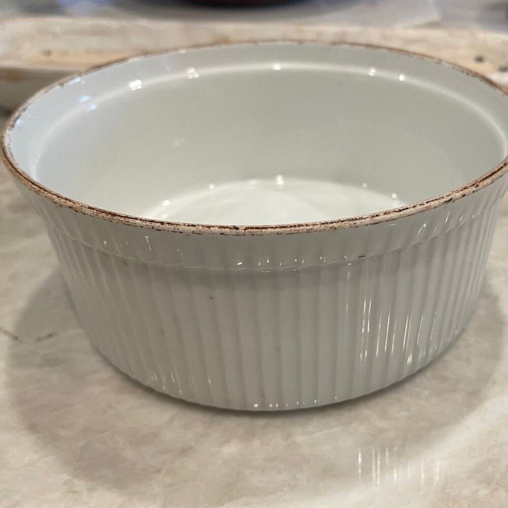 Apilco France Soufflé  baking dish 7-3/4”